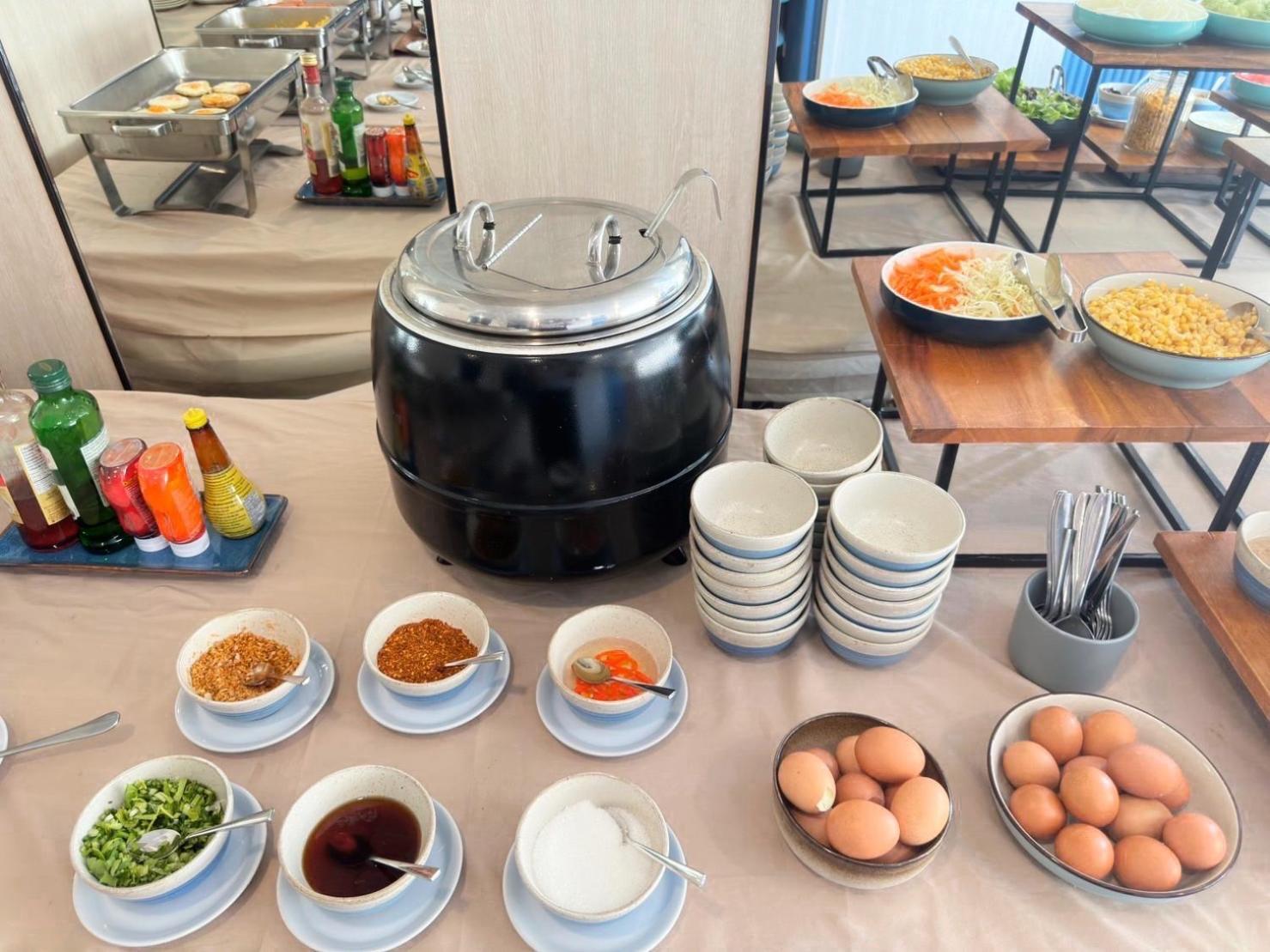 Wellness Stay & Hotel Sukhumvit 107 Бангкок Экстерьер фото